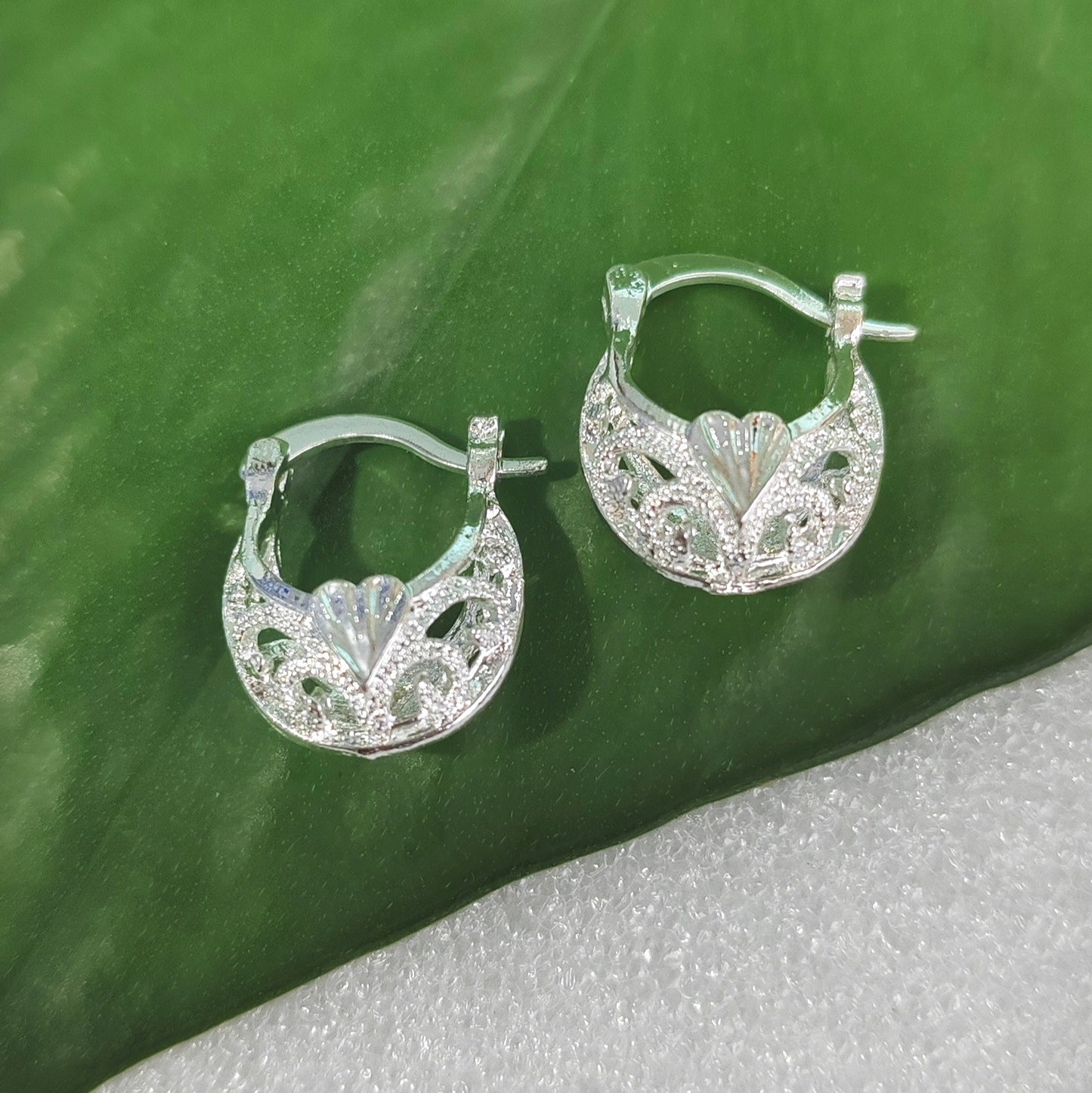 Charming Earring for Any Occasion