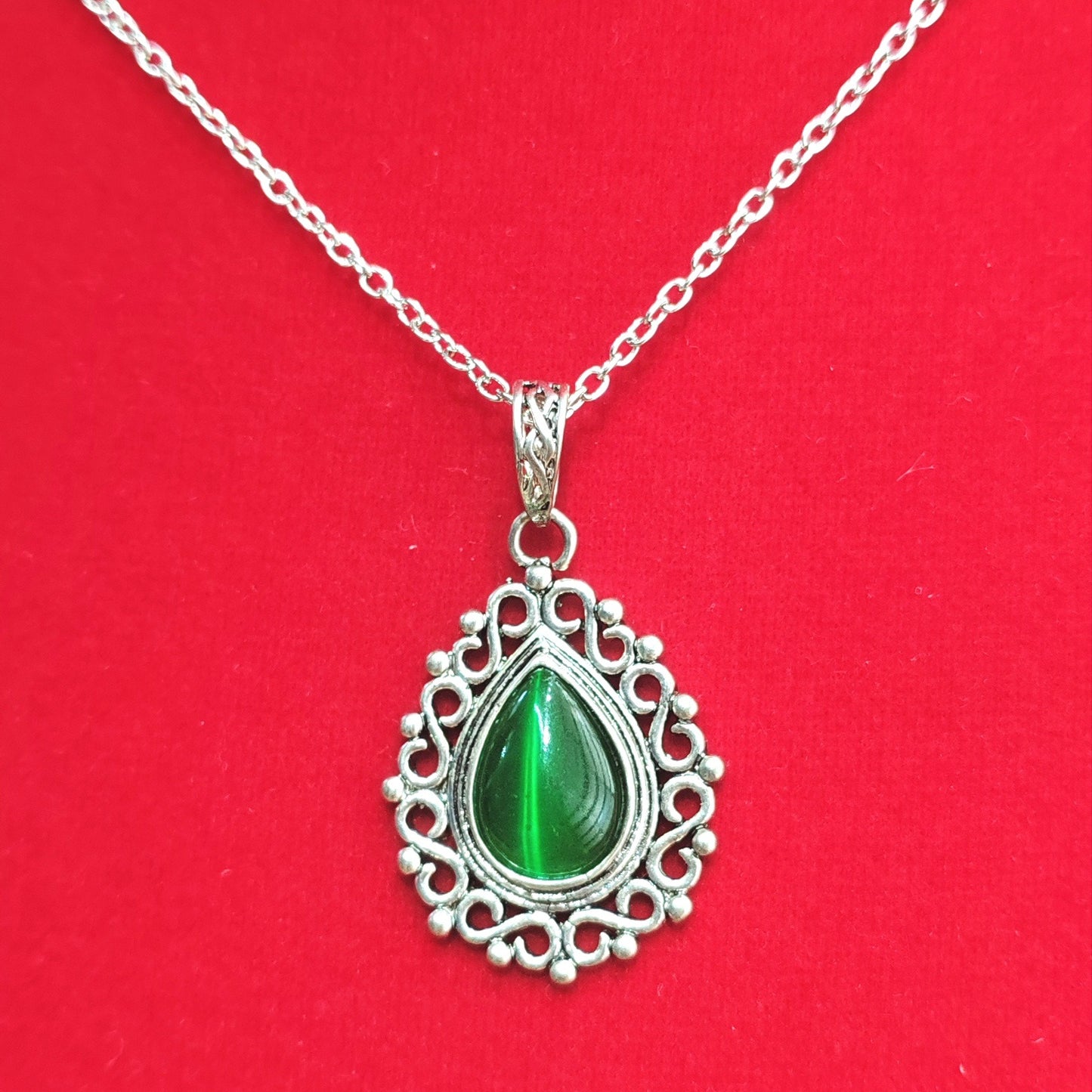 Romantic Necklace for Special Moments