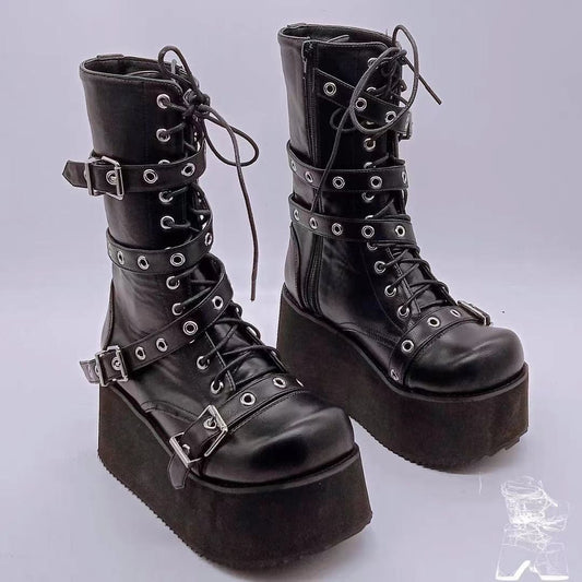 Graceful Orthopedic Boots for Modern Look
