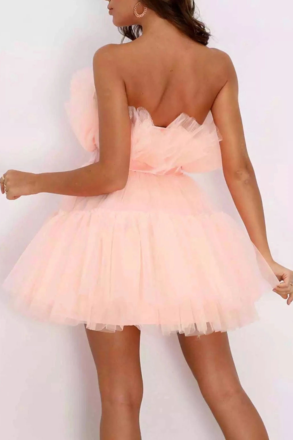 Beautifully Crafted Dress in a Classic Style