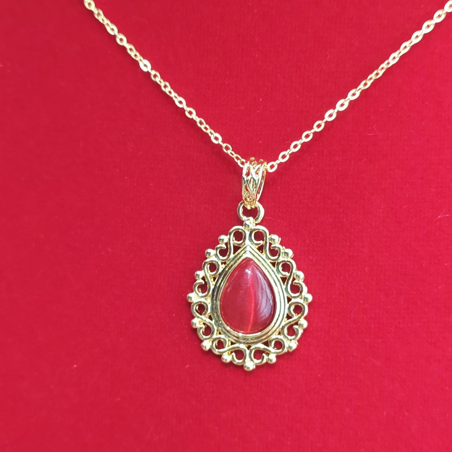 Romantic Necklace for Special Moments