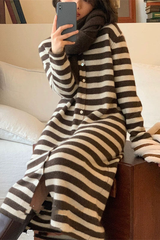 Classic Vintage Cardigan with a Flattering Fit