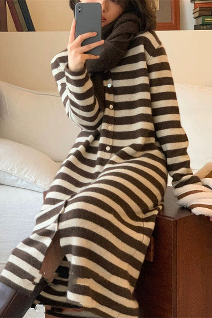 Classic Vintage Cardigan with a Flattering Fit