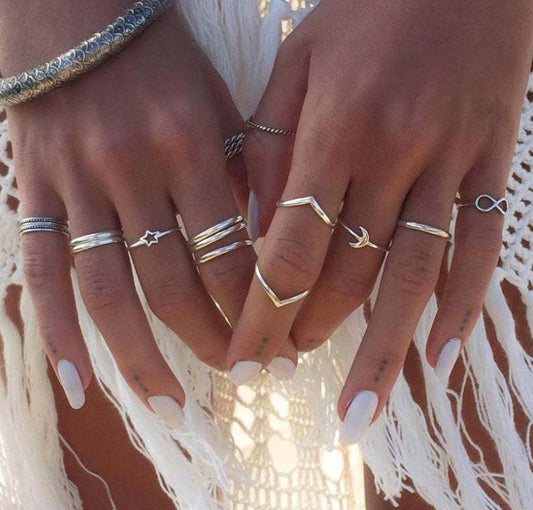 Beautiful Silver Set with Unique Style