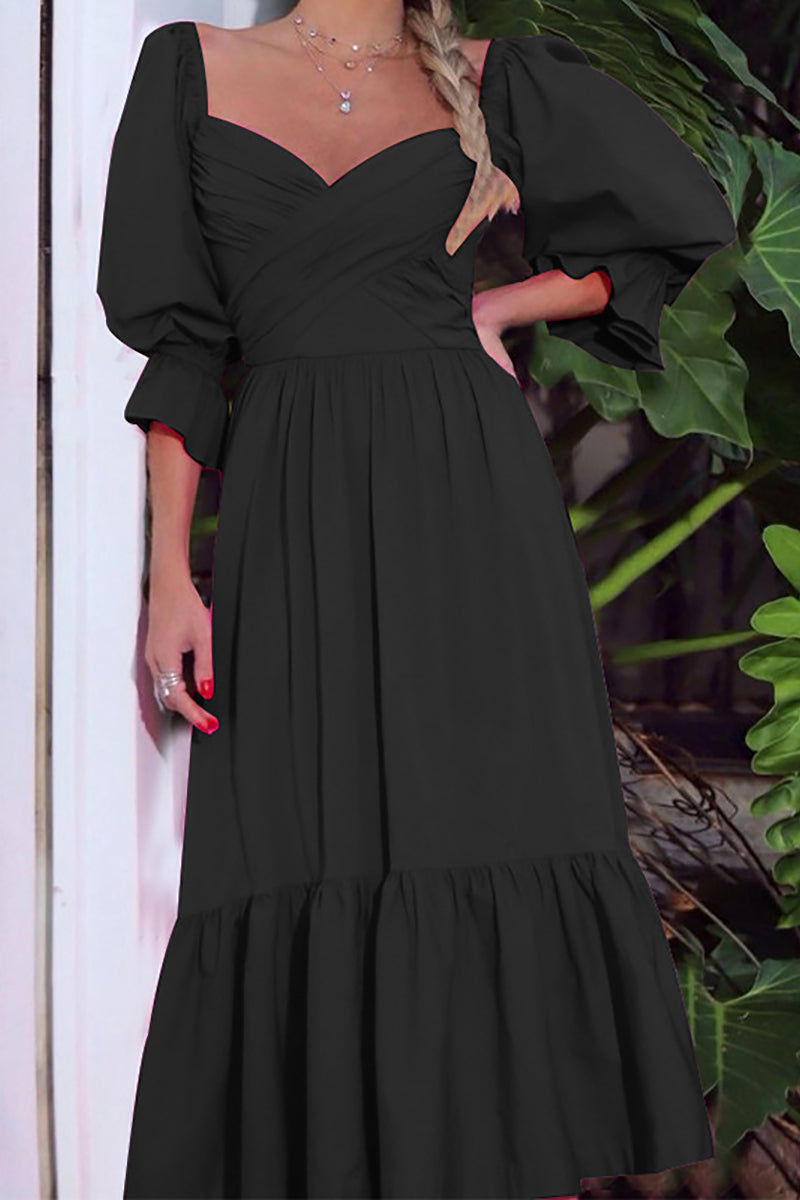 Beautifully Finished Dress in a Timeless Design