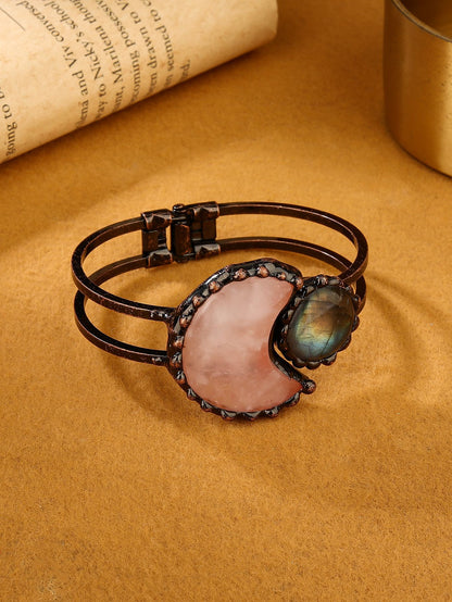 Beautiful Bracelet with Unique Style