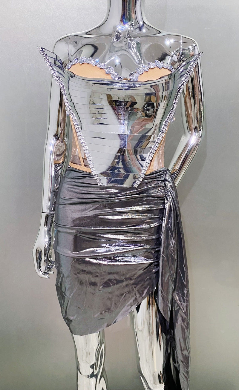 Polished Dress with an Effortless Classic Look