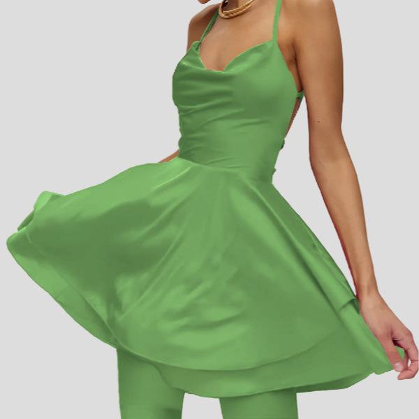 Well Tailored Dress with a Graceful Silhouette