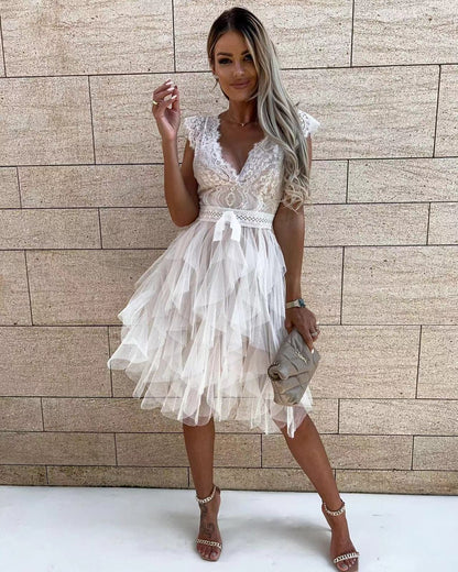Sophisticated Dress with a Clean Classic Look