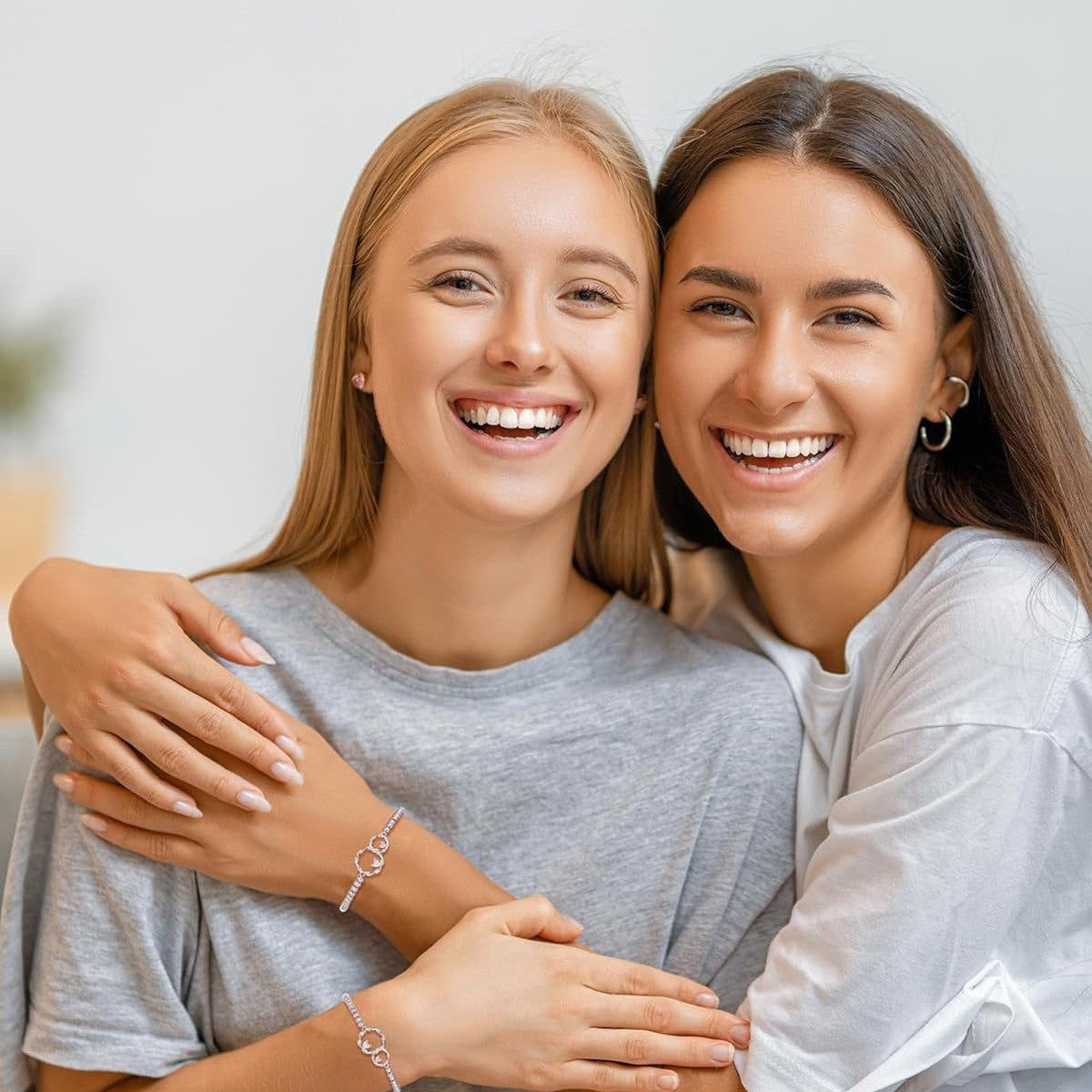 Beautiful Bracelet with Unique Style