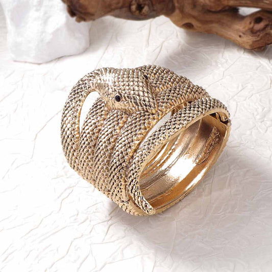 Beautiful Bracelet with Unique Style