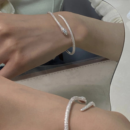 Beautiful Bracelet with Unique Style