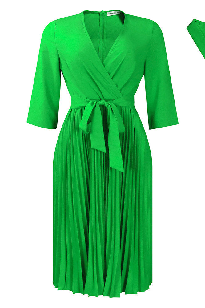 Polished Dress with an Effortless Classic Look