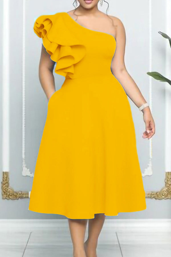 Classic Vintage Dress with a Flattering Fit