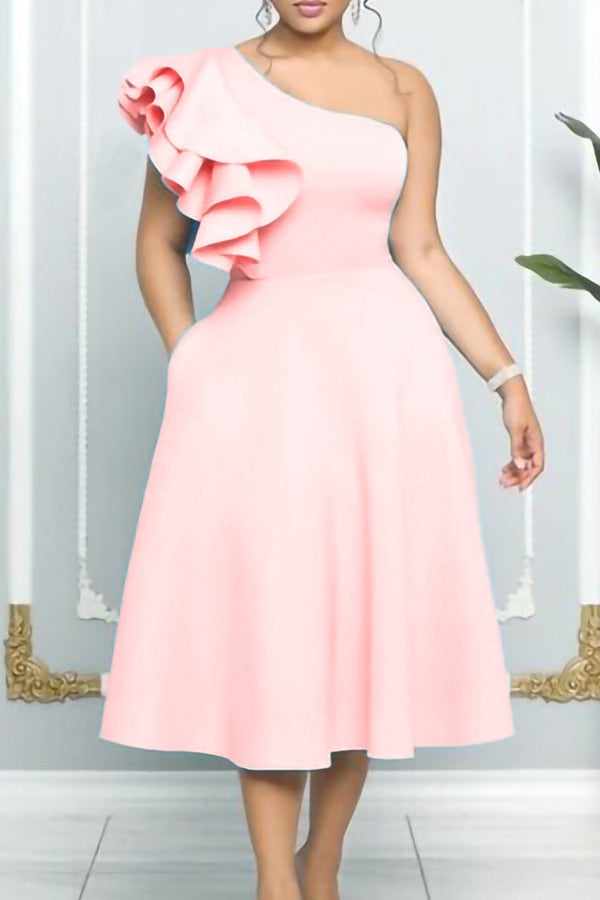 Classic Vintage Dress with a Flattering Fit