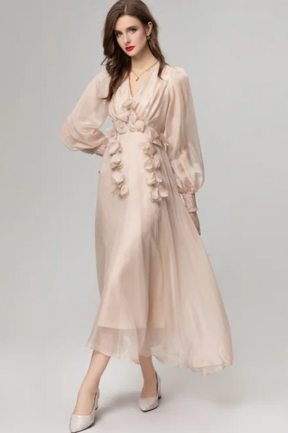 Classic Vintage Dress with a Flattering Fit