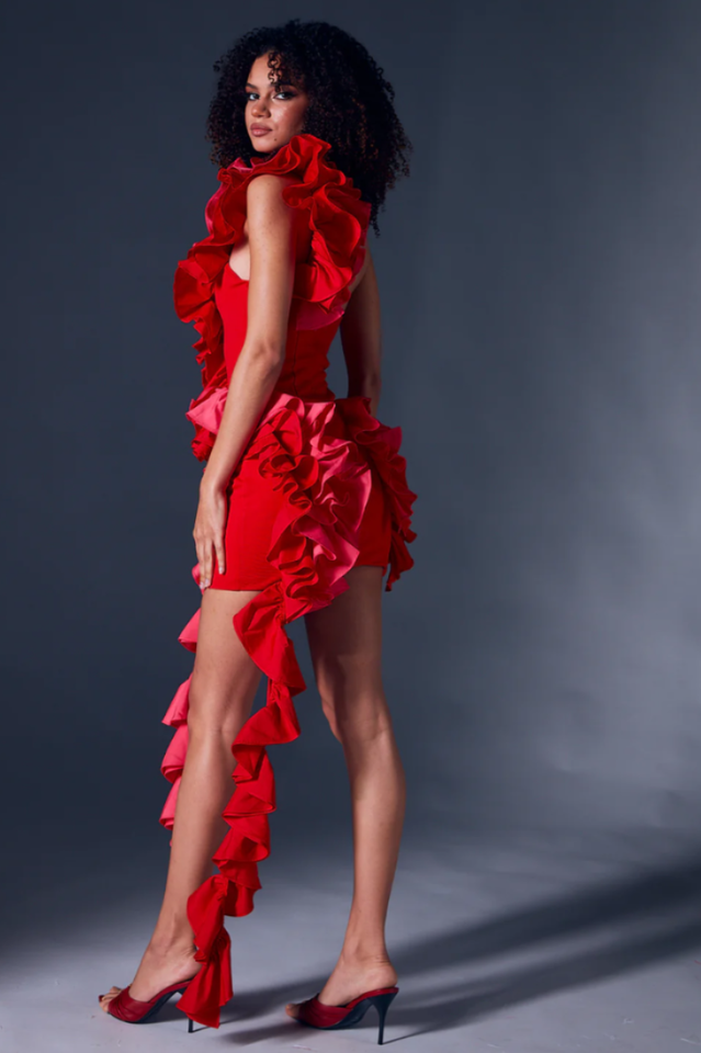 A Vintage Style Dress with Delicate Timeless Details