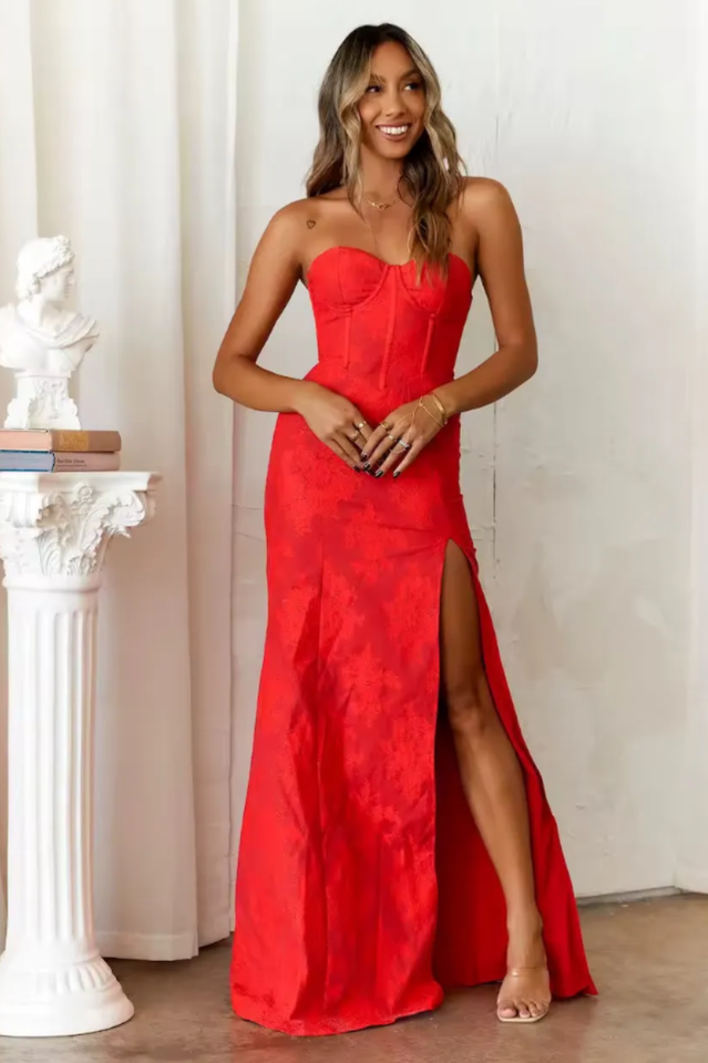 Classic Vintage & Enduringly Stylish Dress