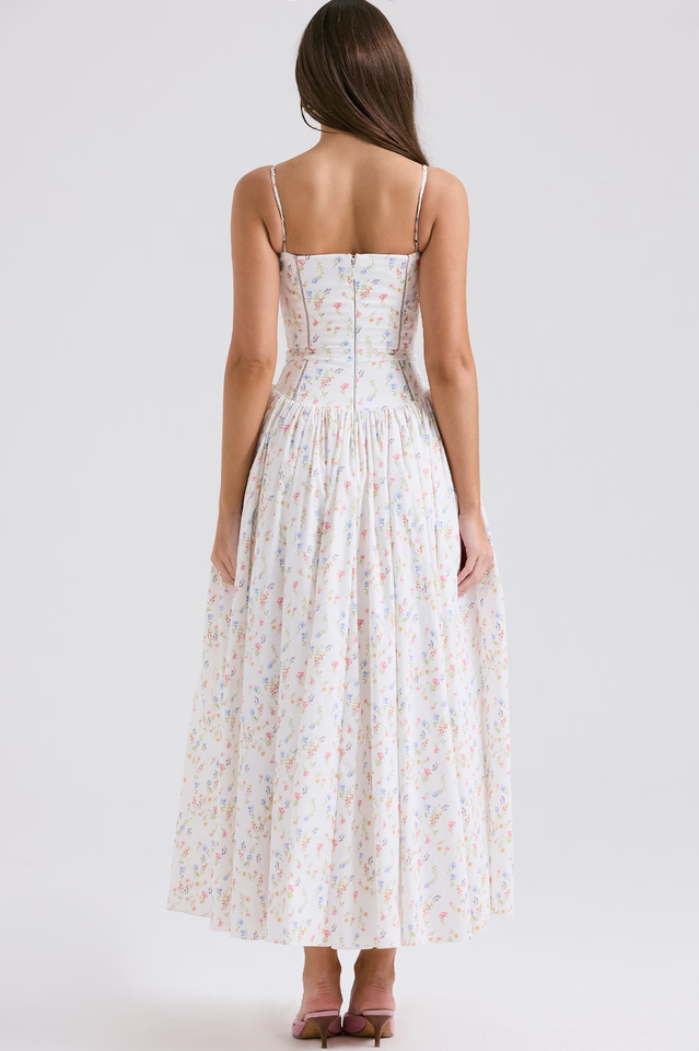 Classic Vintage & Enduringly Stylish Dress