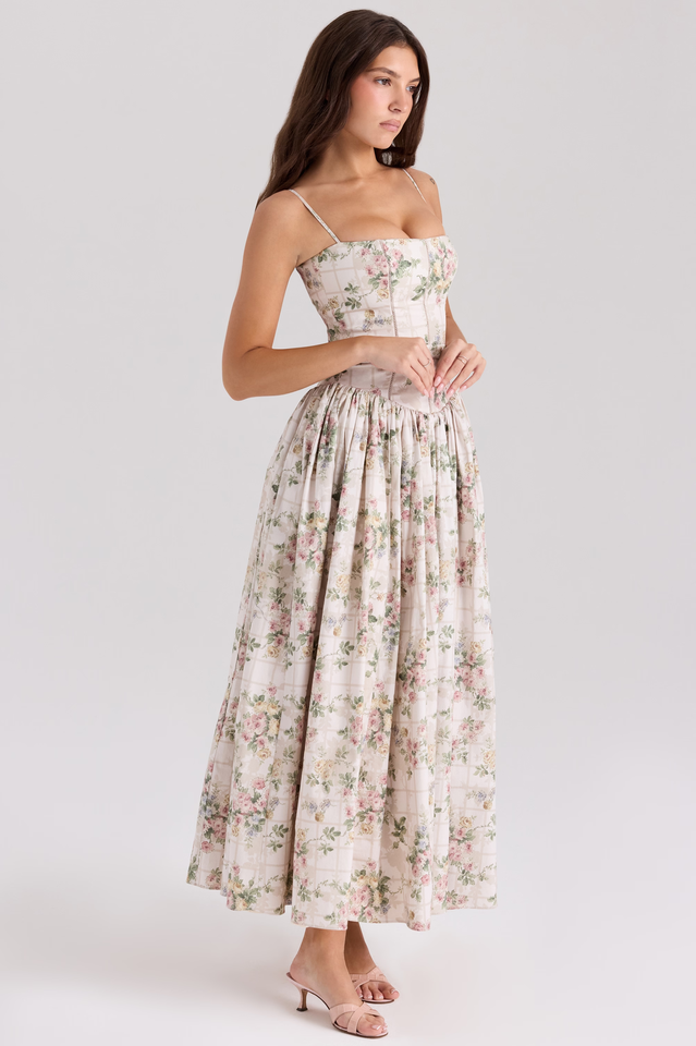 Classic Vintage & Enduringly Stylish Dress