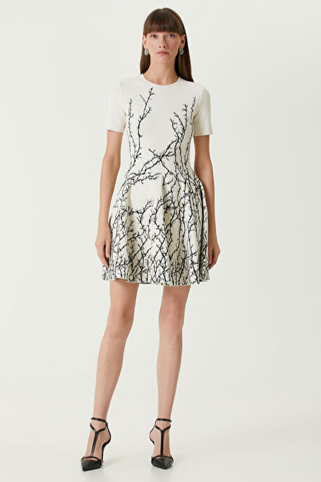 Elegantly Styled Dress for Everyday Wear