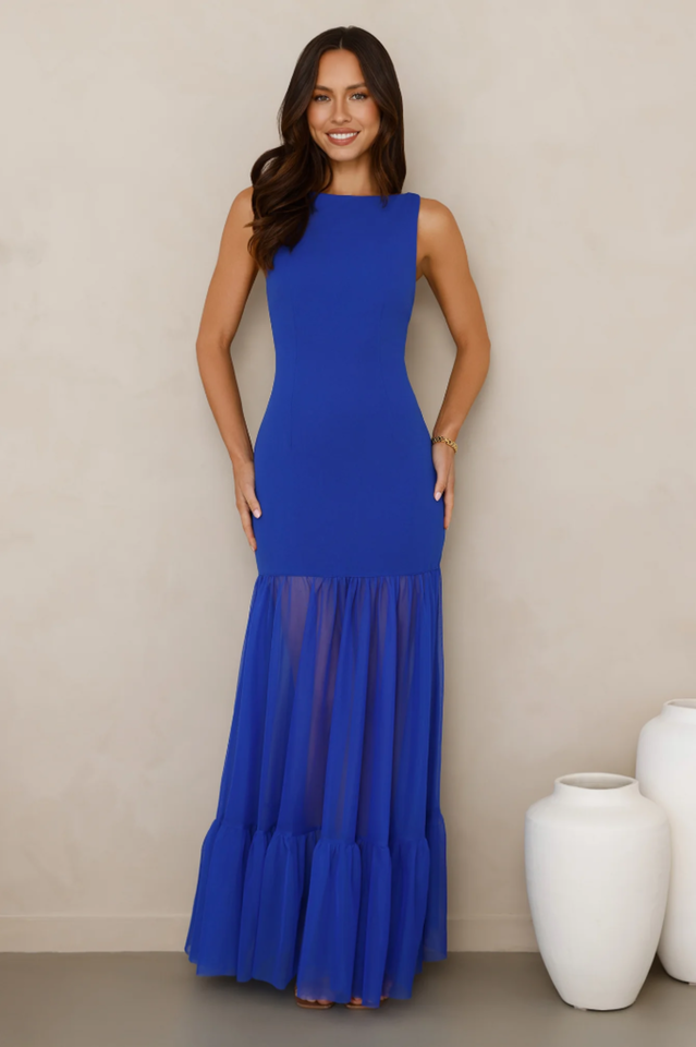 Beautifully Crafted Dress in a Classic Style