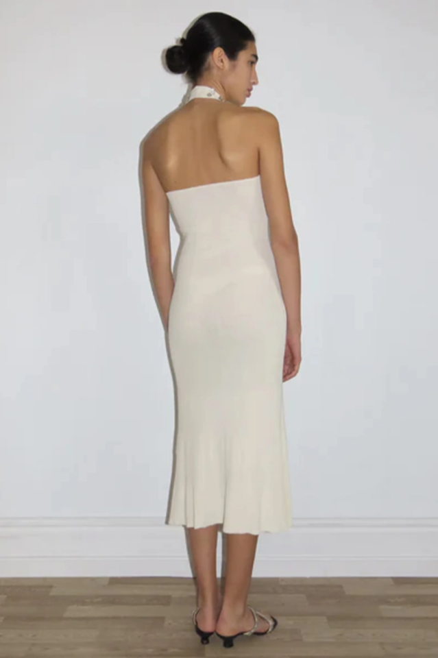Beautifully Finished Dress in a Timeless Design