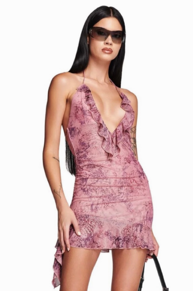 Classic Vintage Dress with a Flattering Fit