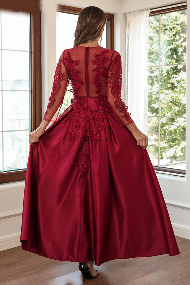 A Vintage Style Dress with Delicate Timeless Details