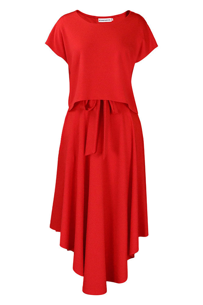 Well Tailored Dress with a Graceful Silhouette