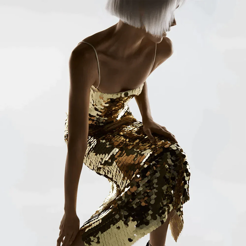 Gracefully Styled Dress for Any Occasion