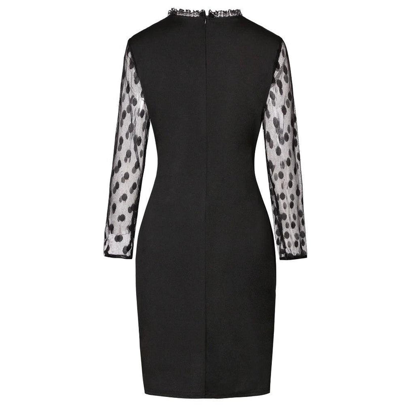 Beautifully Finished Dress in a Timeless Design
