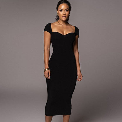 Beautifully Finished Dress in a Timeless Design