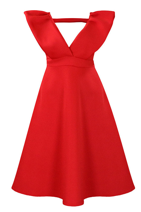 Beautifully Finished Dress in a Timeless Design
