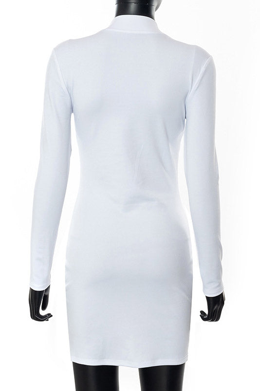 Effortlessly Elegant Dress with a Timeless Design
