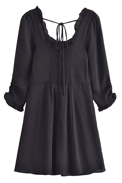 Beautifully Crafted Dress in a Classic Style