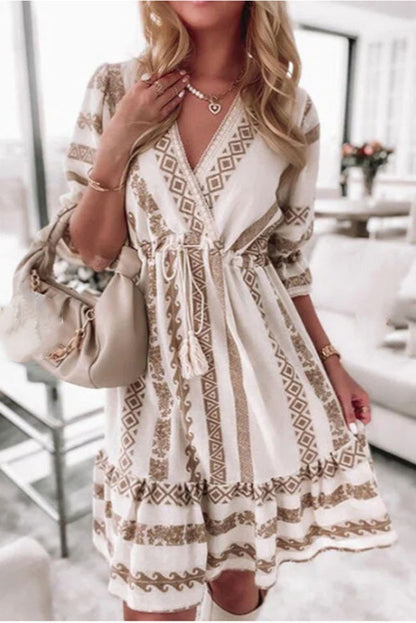 Beautifully Finished Dress in a Timeless Design