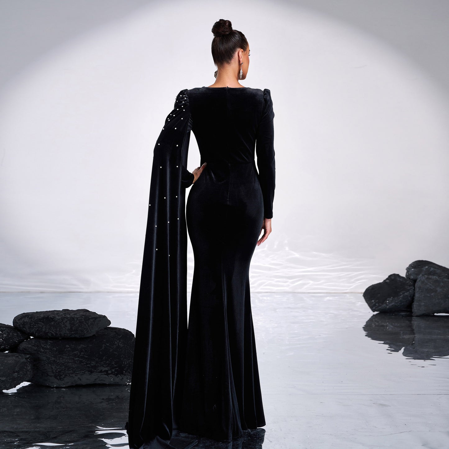 Gracefully Styled Dress for Any Occasion