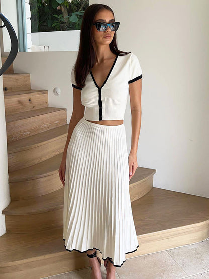 Effortlessly Elegant Dress with a Timeless Design