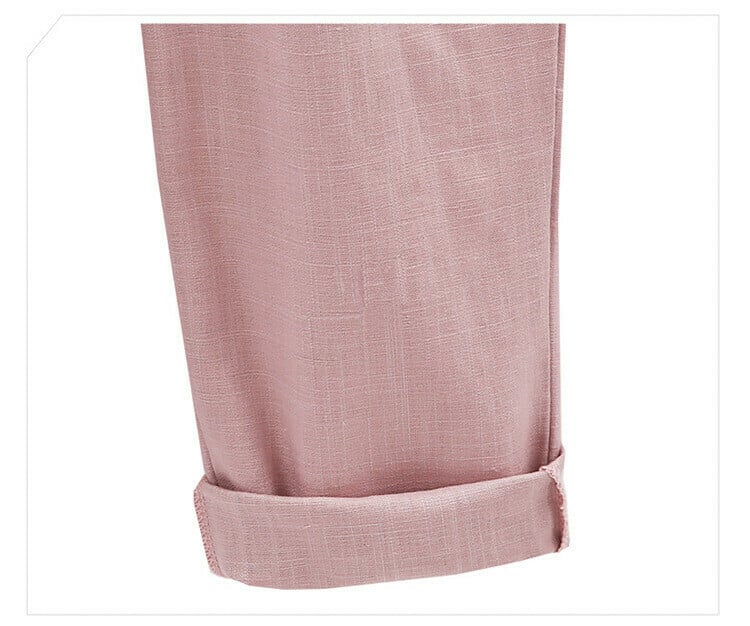 Elegantly Styled Trousers for Everyday Wear