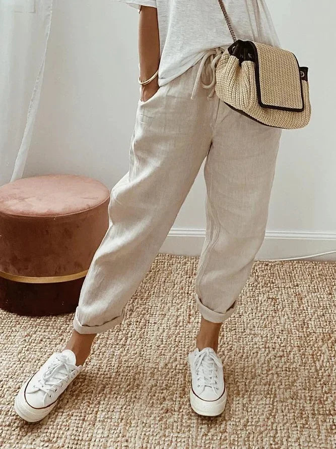 Classic Vintage Pants with a Flattering Fit