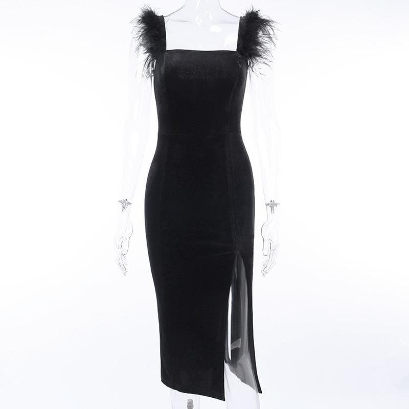 Beautifully Finished Dress in a Timeless Design