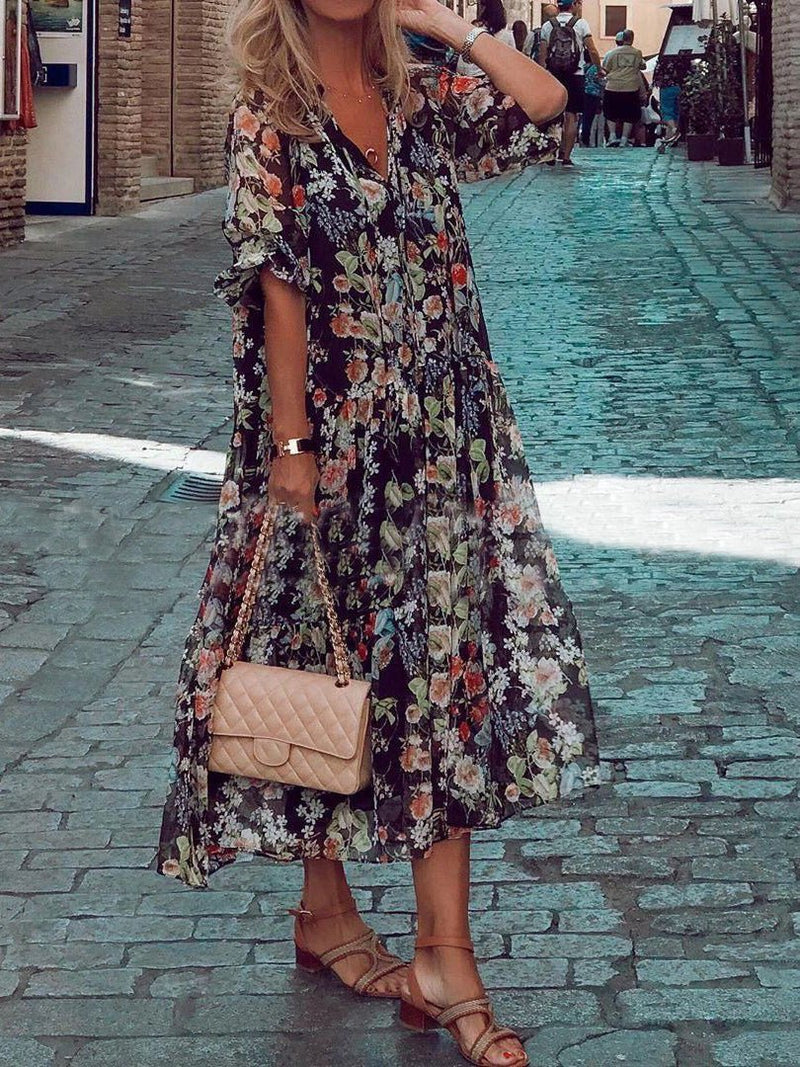 Beautifully Finished Dress in a Timeless Design