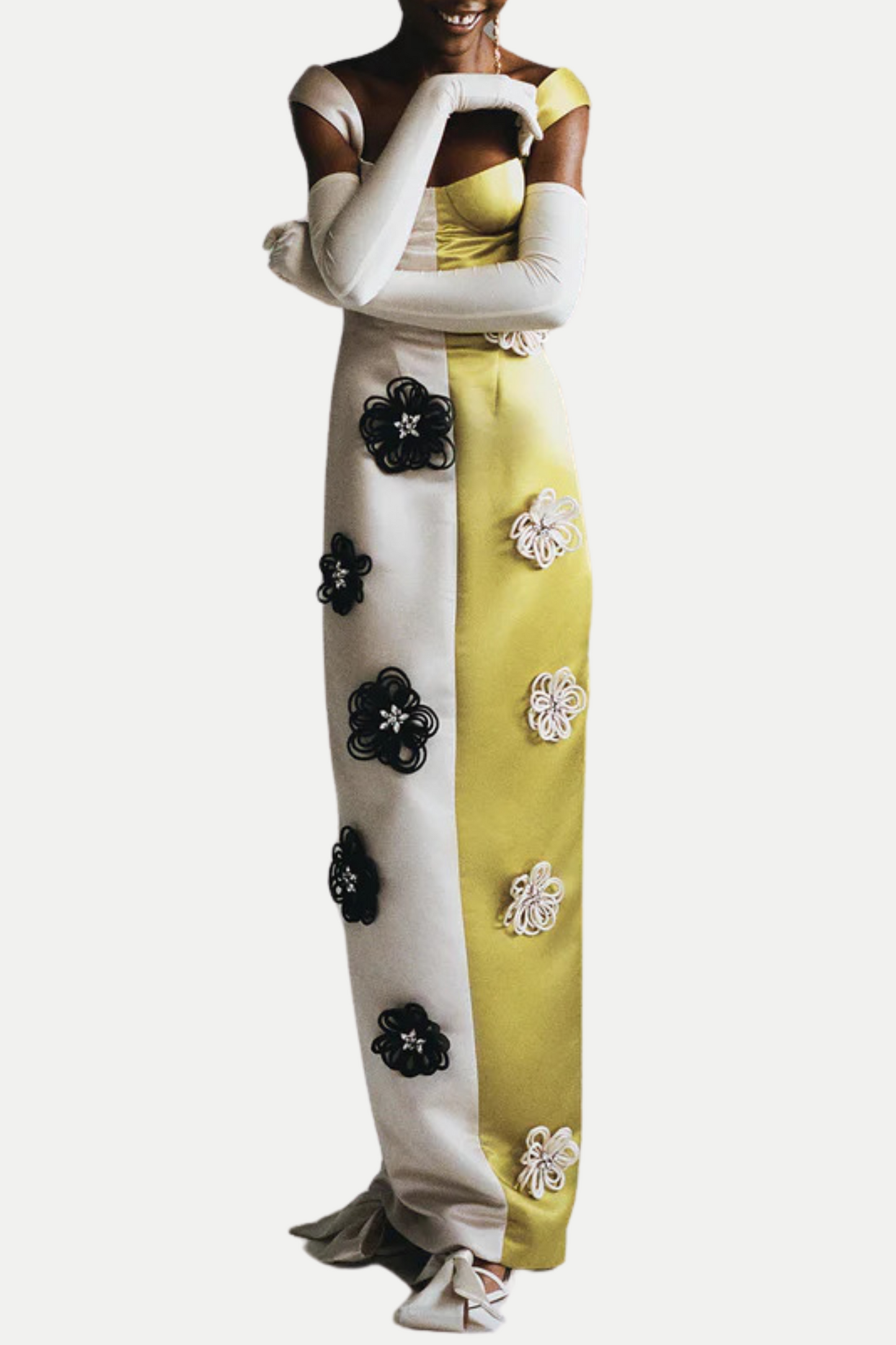 Well Tailored Dress with a Graceful Silhouette