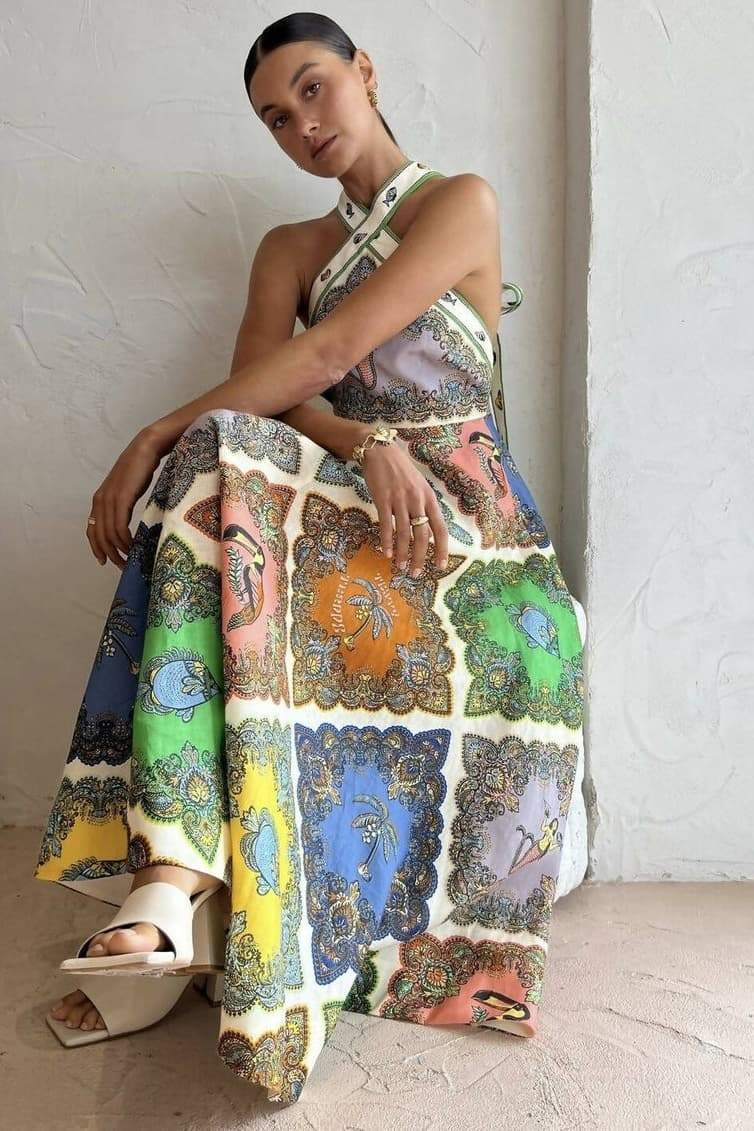 Beautifully Crafted Dress in a Classic Style