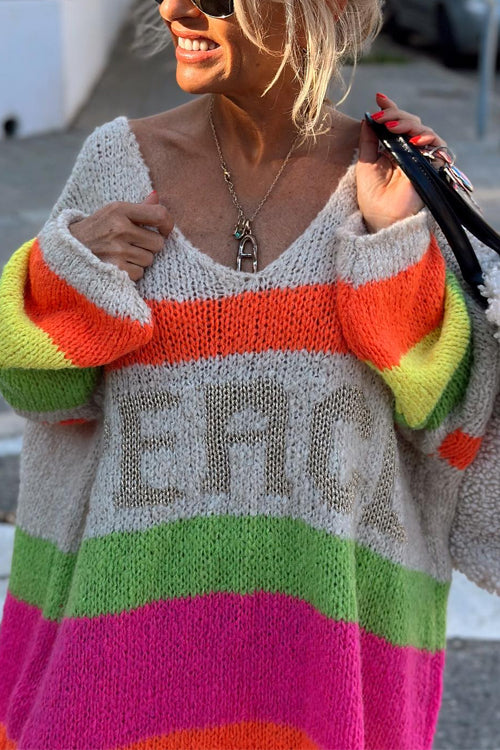 Effortlessly Elegant Sweater with a Timeless Design