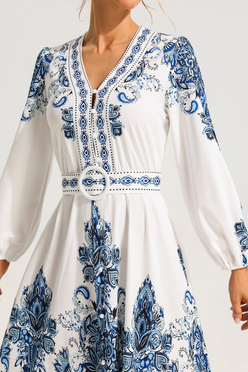 Classic Vintage Dress with a Flattering Fit