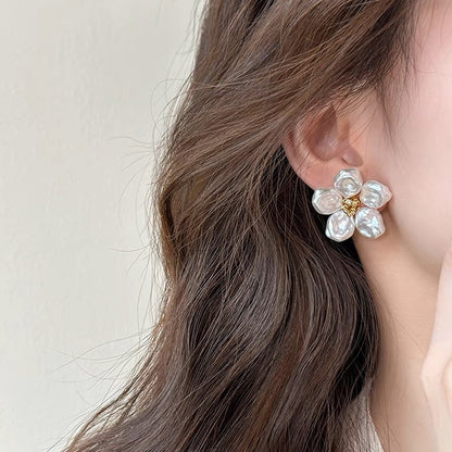 Classic Pearl Earring with Timeless Appeal
