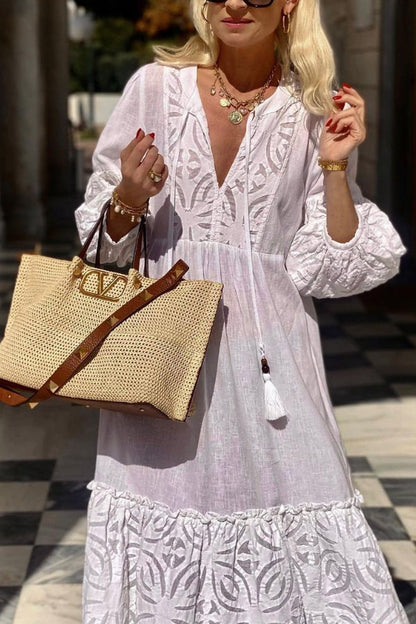 Well Tailored Dress with a Graceful Silhouette