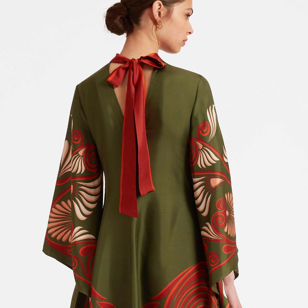 Sophisticated Dress with a Clean Classic Look